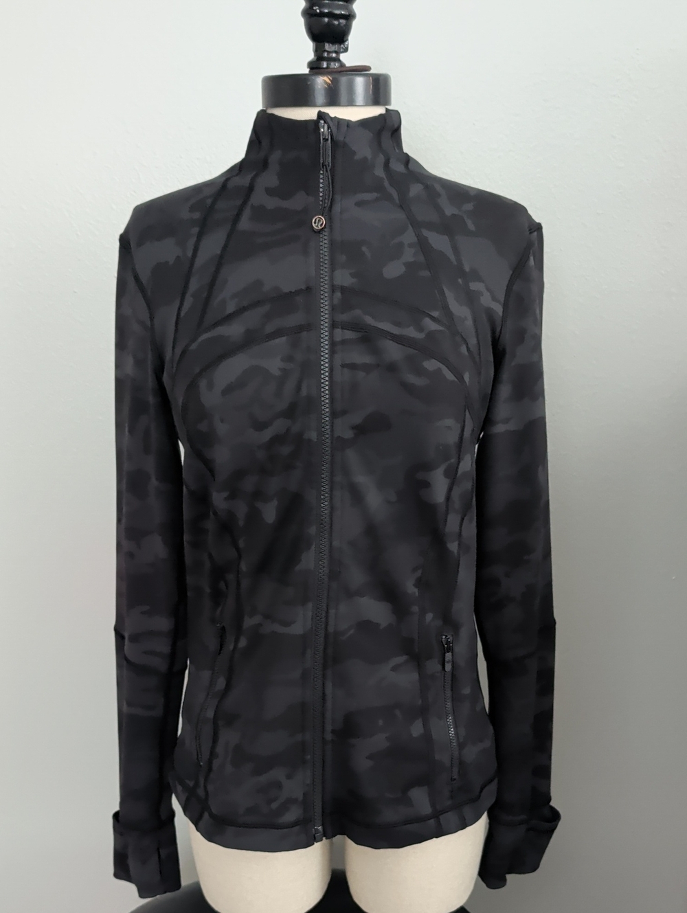 Lululemon Define Jacket - Picture 2 of 13